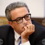 инспектори на БАБХ при проверка на храни без доказан произход