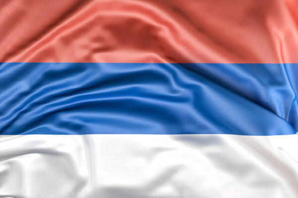 Знамена на Република Сръбска към новината за смъртта на Биляна Плавшич