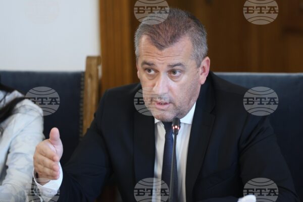 Гроздан Караджов към новина за българските летища и липса на американски бойни самолети