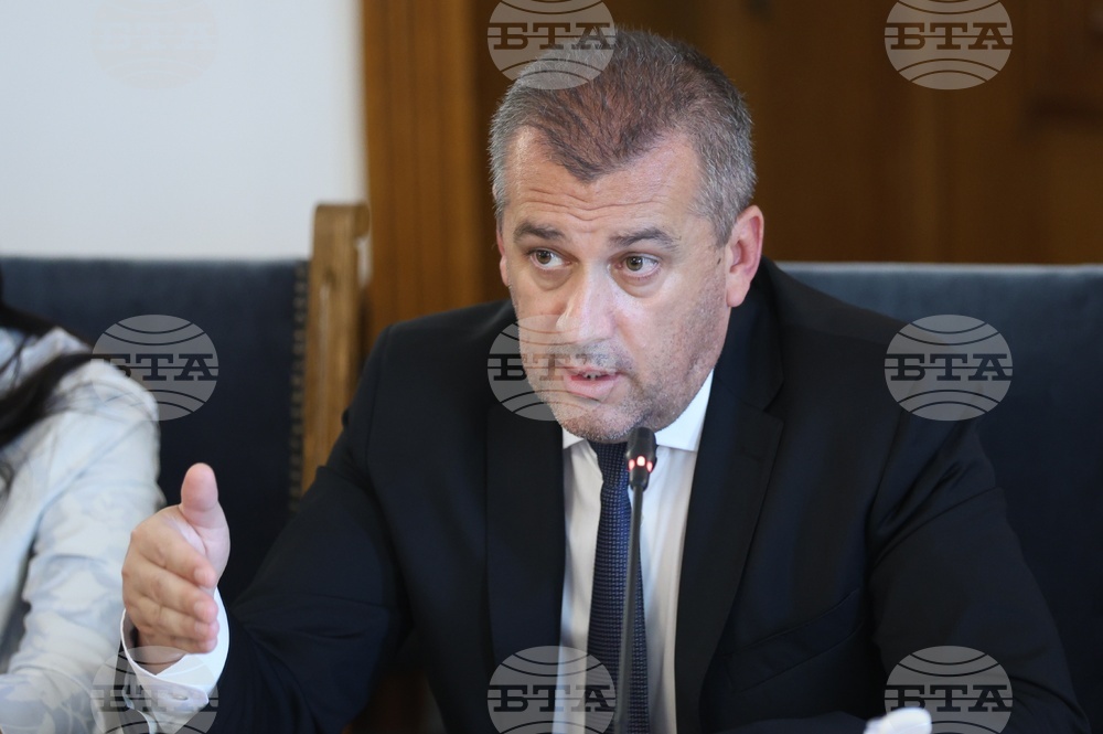 Гроздан Караджов към новина за българските летища и липса на американски бойни самолети
