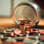 Монети като илюстрация към бюджетния дефицит на България към септември 2026 г.