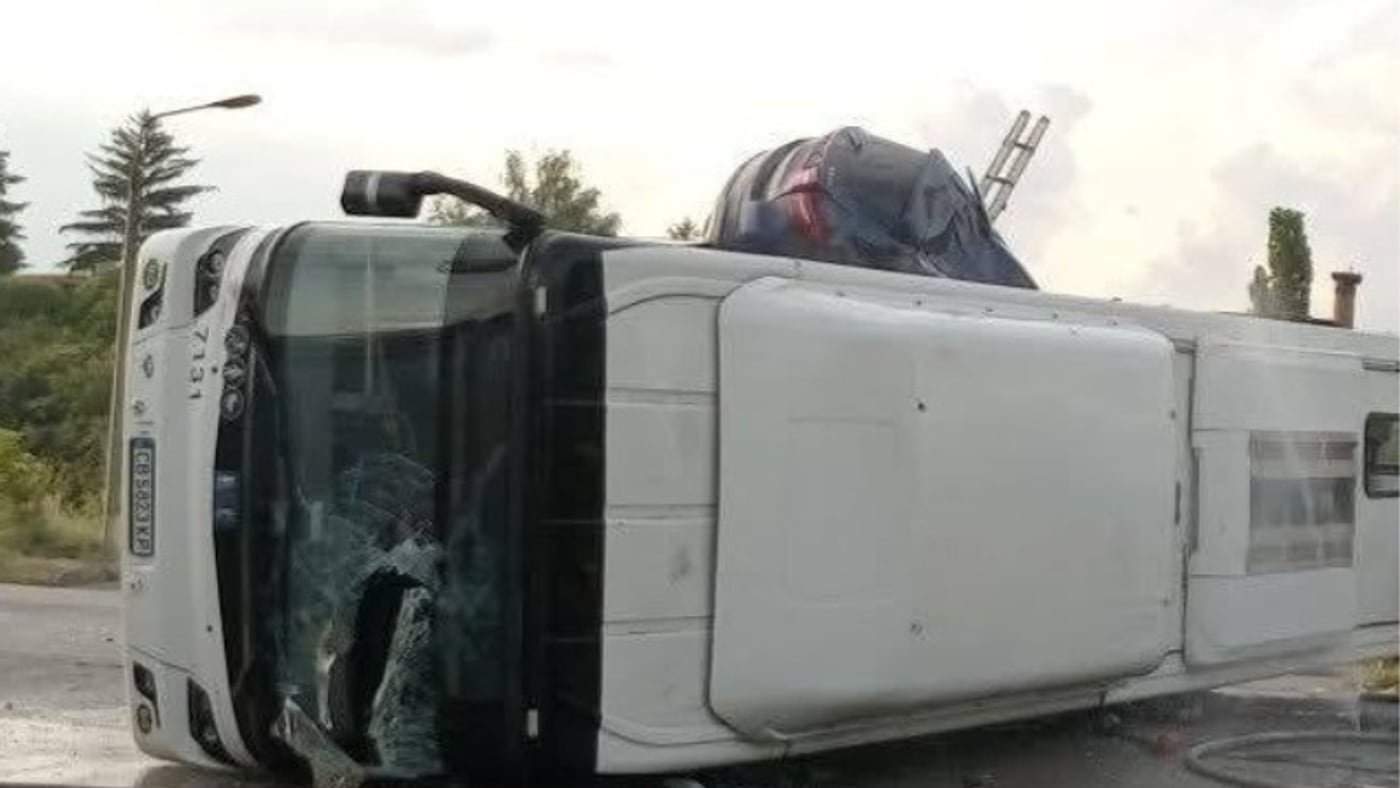 катастрофа на Челопешко шосе в София с автобус на градския транспорт