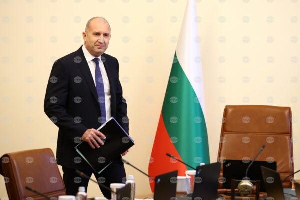 Румен Радев говори преди заседание на правителството за акцията в Драгалевци