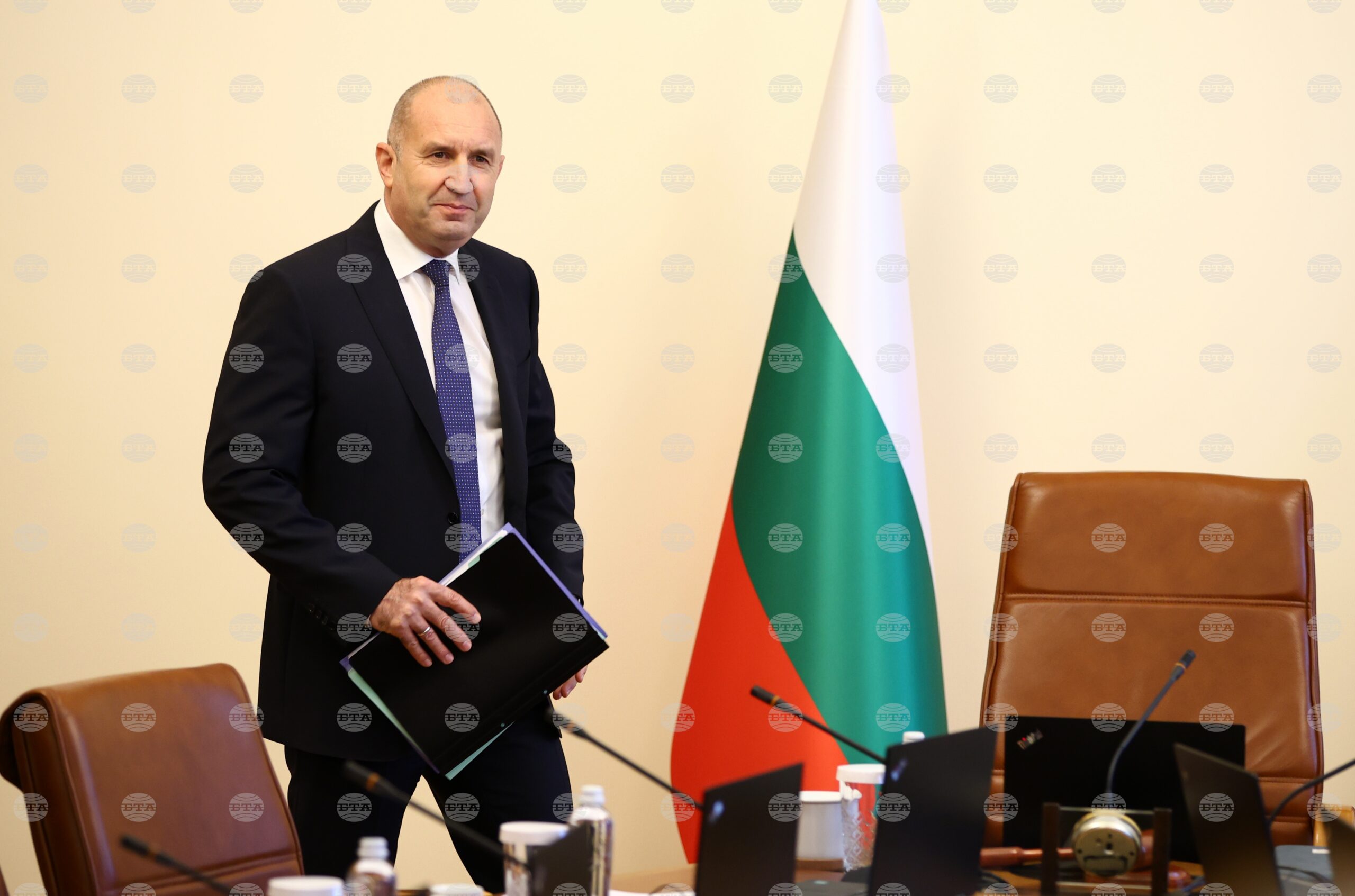 Румен Радев говори преди заседание на правителството за акцията в Драгалевци