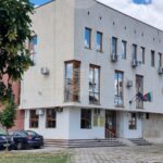 съдебна сграда към новина за грабеж в хранителен магазин в Любимец