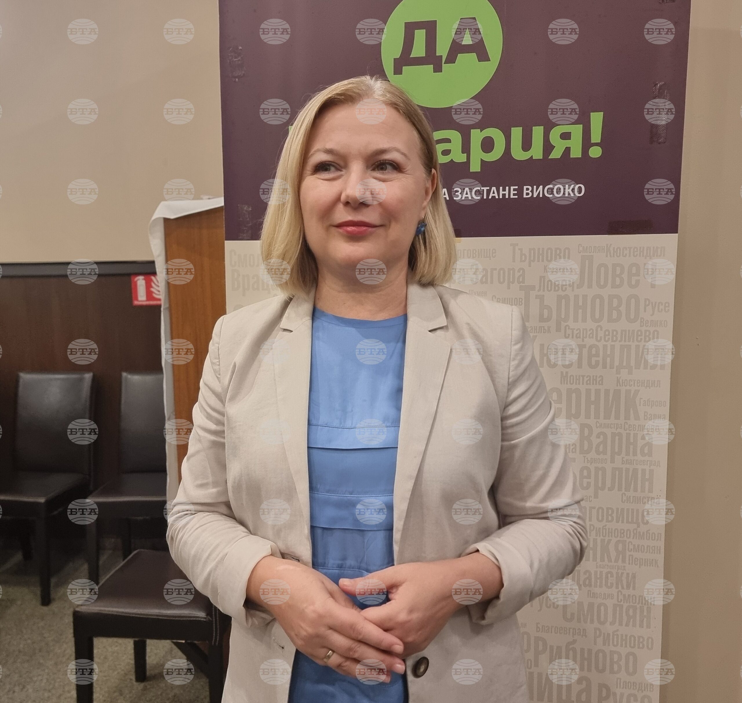 Надежда Йорданова коментира кандидатпрезидентската двойка Гюров-Кандев във Варна