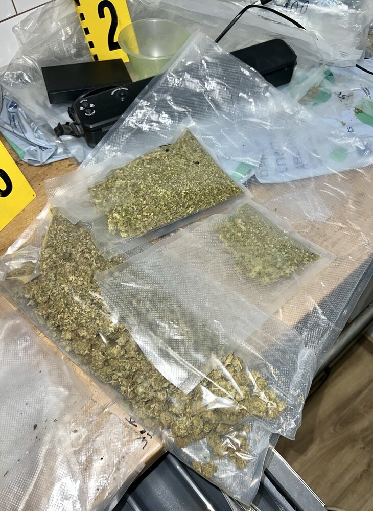 Иззети желирани бонбони с HHC и марихуана при акция в Пловдив