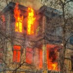 пожар и дим в суха растителност край петричкото село Рупите