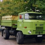 товарен автомобил на път при проверки за претоварване в София