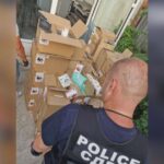 Кашони с вейпове без бандерол, открити при акция на СДВР в село Яна
