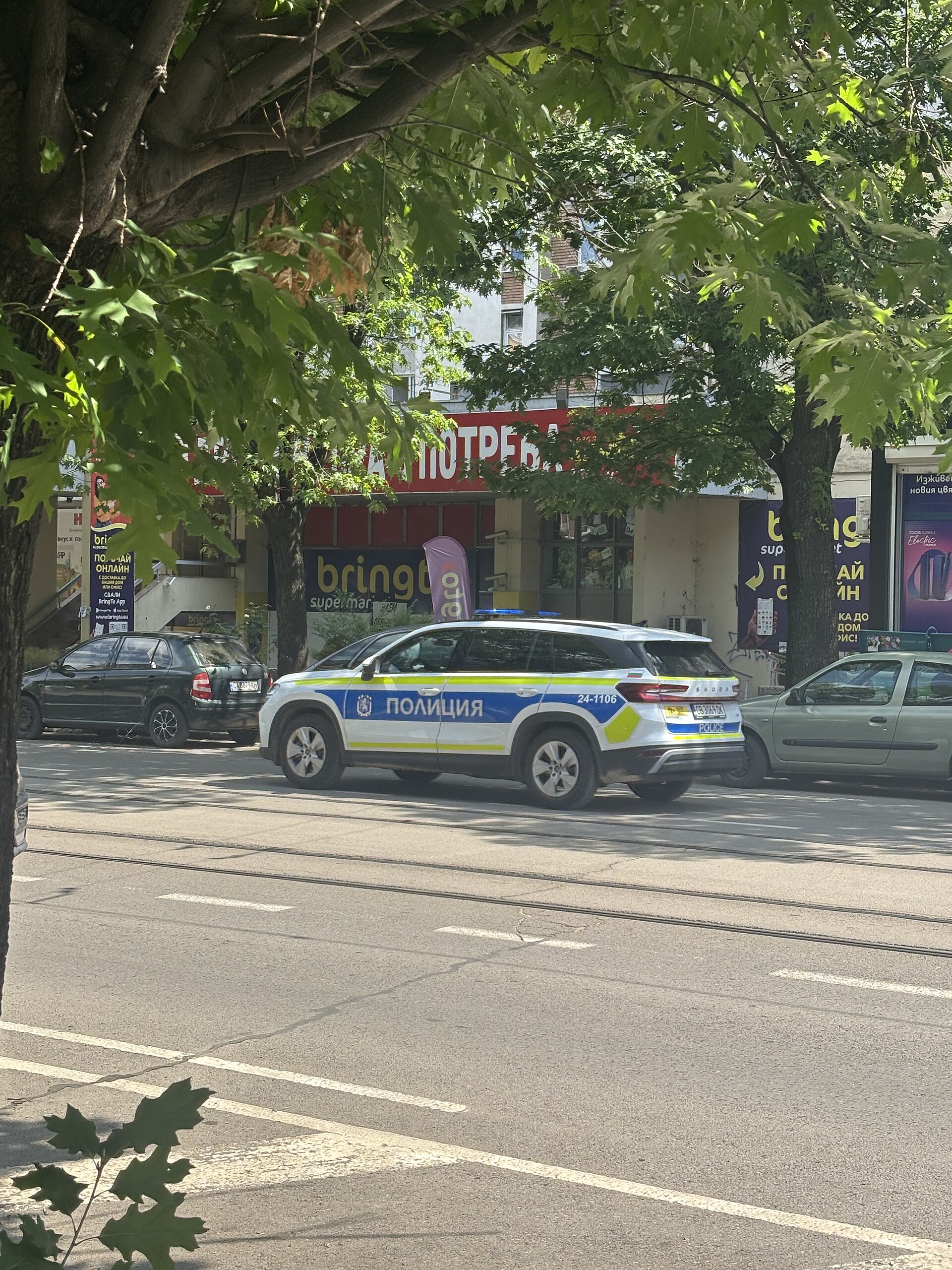 Полицейски автомобил в София при съдебна новина